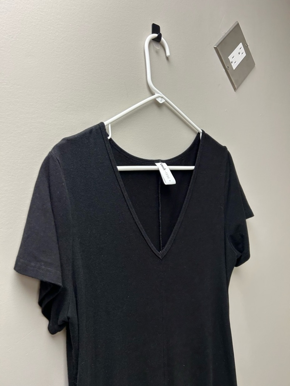 Smash + Tess Women’s The Sunday Black‎ Romper - Picture 2 of 5
